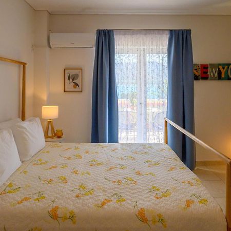Seaside Apartment サラミス エクステリア 写真